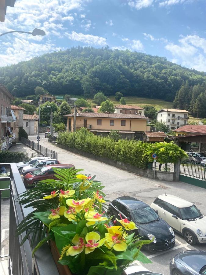 Mountains And Lake Como Apartments Valbrona ภายนอก รูปภาพ